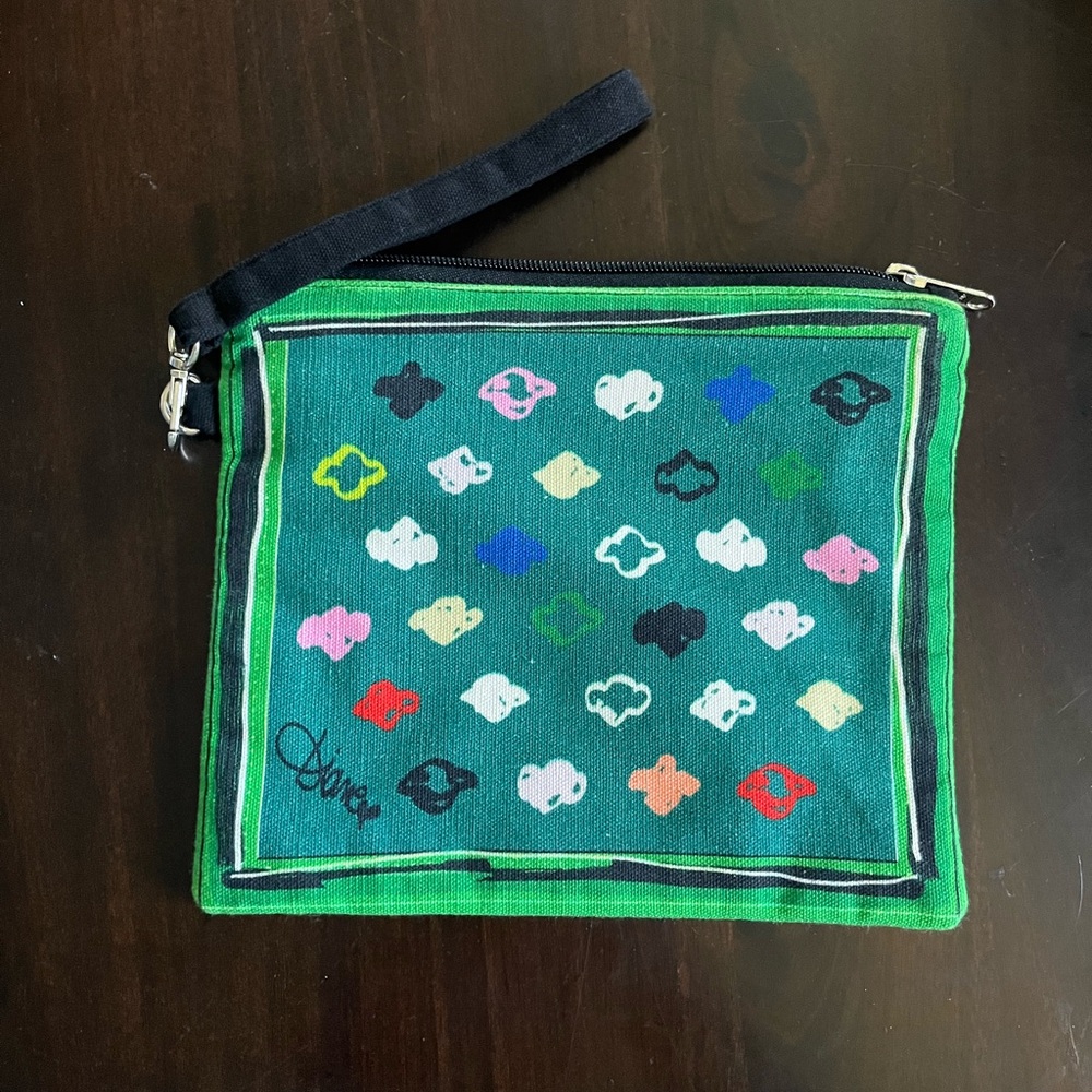 DvF Girl Scout clutch